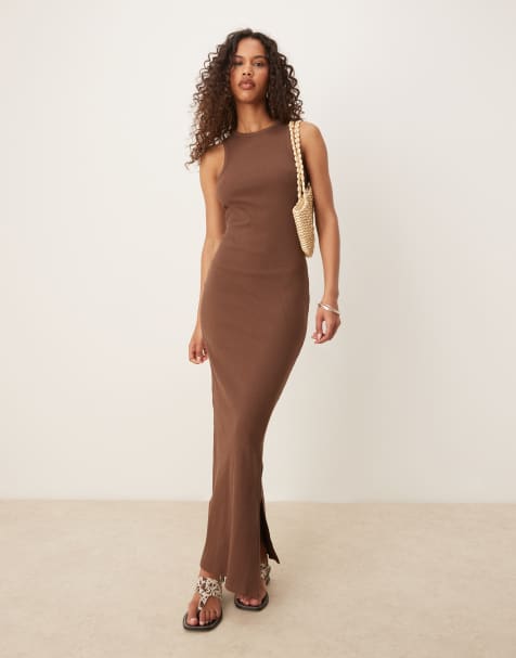 Selected Femme - Geribbelde lange jurk in bruin - view 1