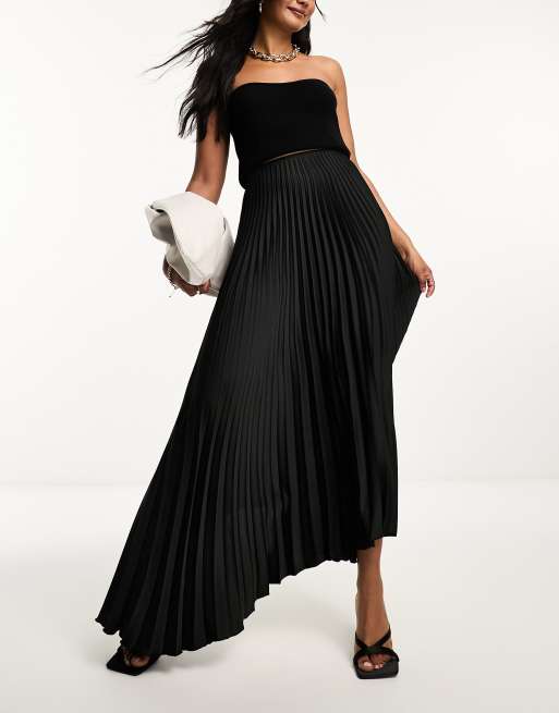 Selected Femme - Gonna lunga in raso nero a pieghe con orlo asimmetrico