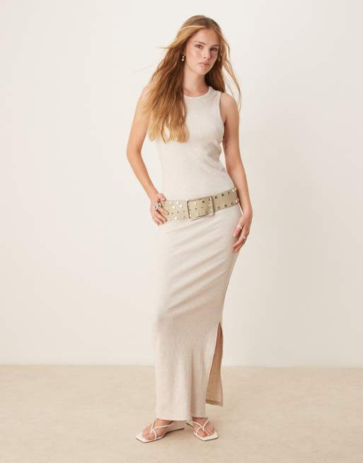 Selected Femme – Jasnobeżowa prążkowana sukienka maxi