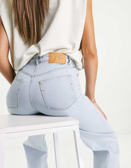 Jeans bleu 2025 clair délavé femme