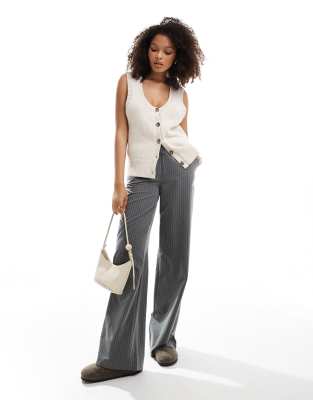 Femme knit button up vest in cream-White