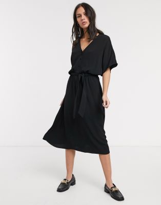 black casual wrap dress