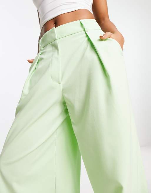 Selected Femme Pantalon ajust ample pinces sur le devant Vert