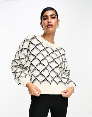 Selected Femme textured knitted jumper in mono  - ASOS Price Checker