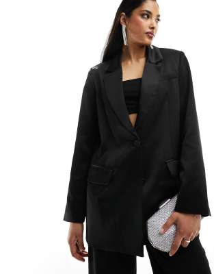 Selected Femme - Satin-Blazer mit lockerem Schnitt in Schwarz