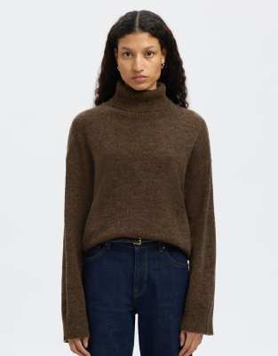 Selected Femme - Stehkragenpullover in Dachshund-Brown
