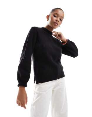 Femme sweater with oversized sleeves in black