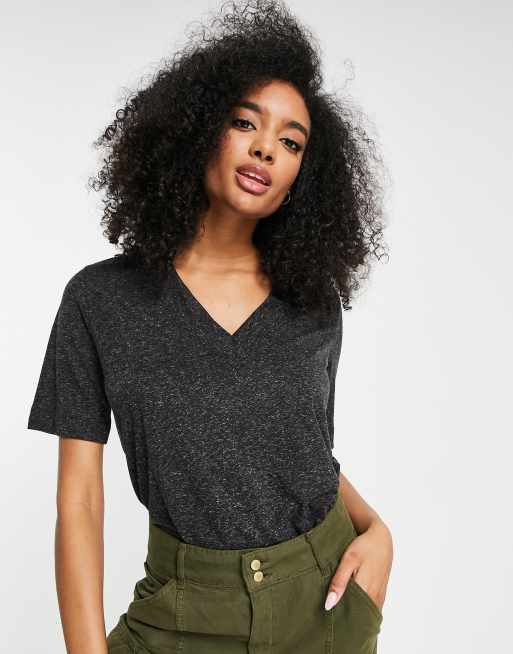 Selected Femme – T-Shirt in meliertem Schwarz mit V-Ausschnitt - BLACK