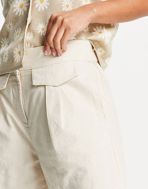 Women Selected Femme tailored linen shorts with pocket and tuck detail in cream 