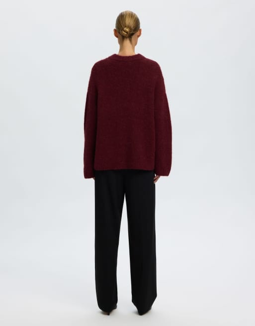 Selected Gabriella oversized ribbed wool blend crew neck jumper in red, 2 of 6