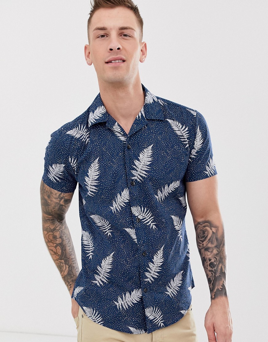 Selected Homme – Blå, lövmönstrad skjorta med platt krage och kort ärm