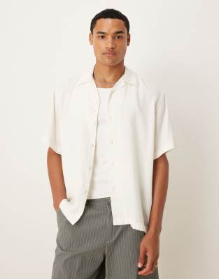 Selected Homme - Chemise à chevrons texturés avec col à revers - Crème