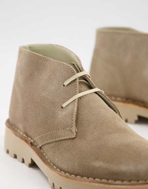 Beige clearance chukka boots