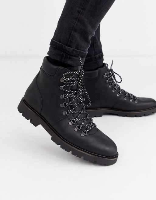 Chunky sole 2025 hiker boots