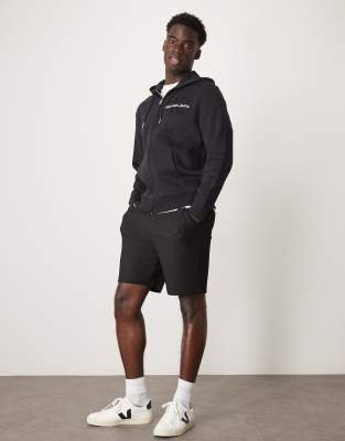 Selected Homme co-ord plisse shorts in black φωτογραφία