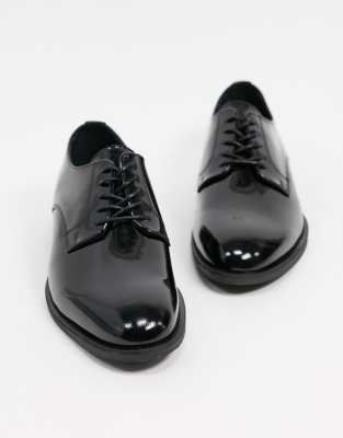 derby homme noir vernis