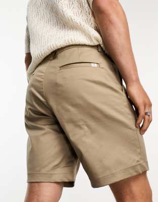 chino shorts beige