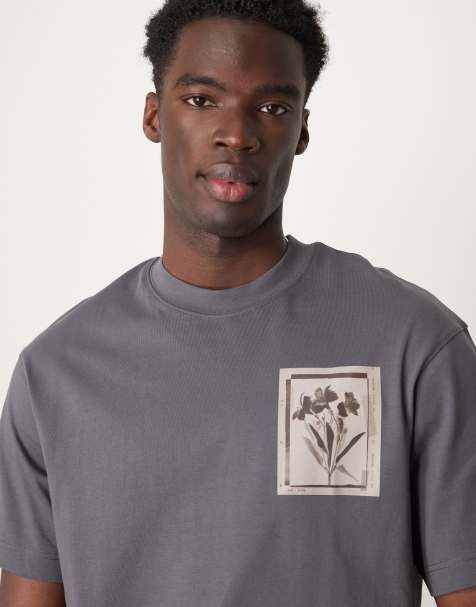 Selected Homme - Oversized og grå T-shirt med blomsterprint på brystet - view 1