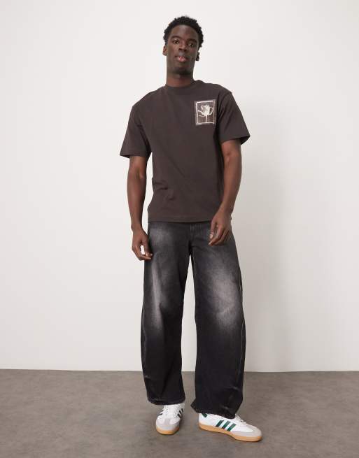 Selected Homme - Oversized og mørkebrun T-shirt med blomsterprint på brystet, 3 af 4