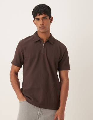 plisse half zip polo shirt in brown