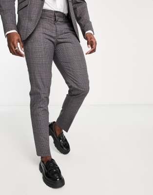 suit pants with t shirt