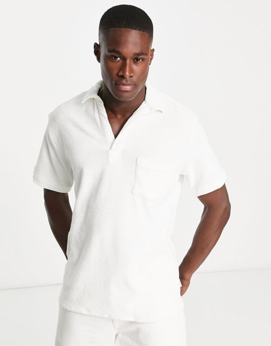 https://images.asos-media.com/products/selected-homme-towelling-polo-with-revere-collar-in-white/202922927-4?$n_550w$&wid=550&fit=constrain