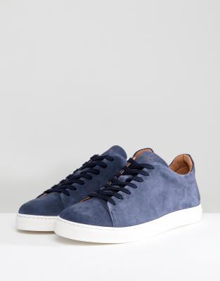 navy trainers white sole