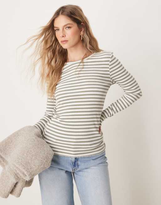 Selected – Langärmliges, geripptes Shirt mit Streifenmuster in Grün und Weiß, 2 von 4