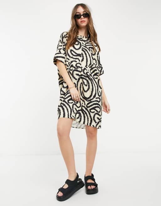 Selected - Marilyn - Tuniekjurkje met grafische print in crème