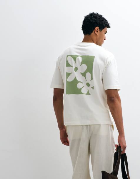 Selected schweres T-Shirt in lockerer Passform mit grünem abstraktem Blumen-Backprint in Cremeweiß - view 1