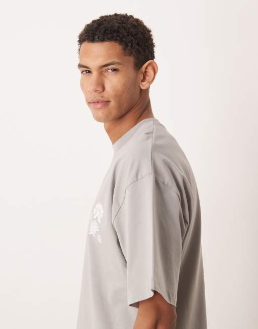 Selected – Szary T-shirt oversize z nadrukiem azjatyckich kwiatów, 4 z 5