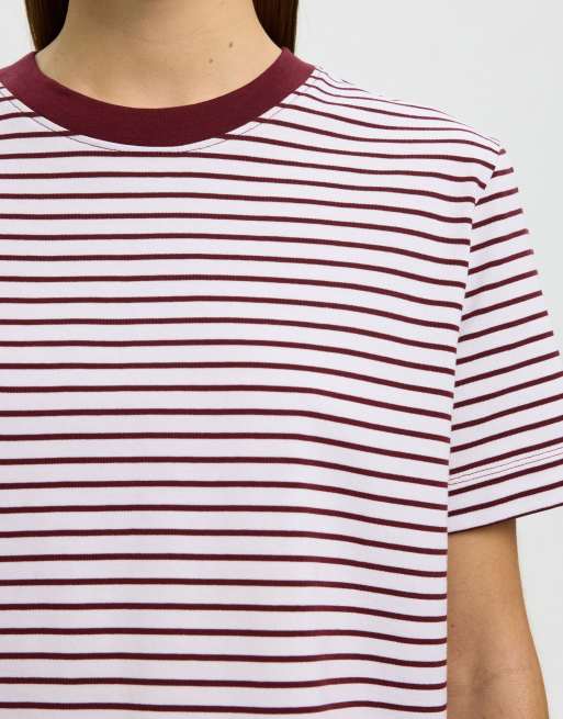 Selected t-shirt i vinröd, 4 av 6