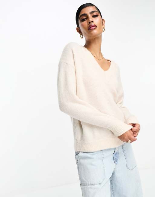 Selected v neck knitted jumper in cream , 2 of 4