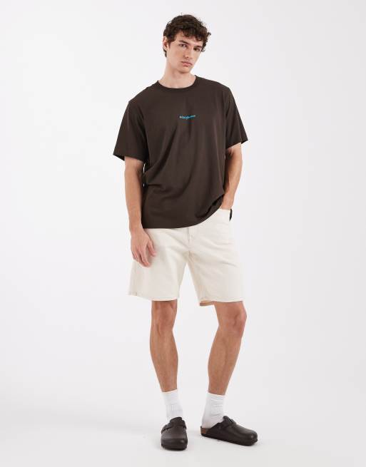 Selected X Hotel Amour - Oversized T-shirt met etensprint op de achterkant in bruin, 2 van 5