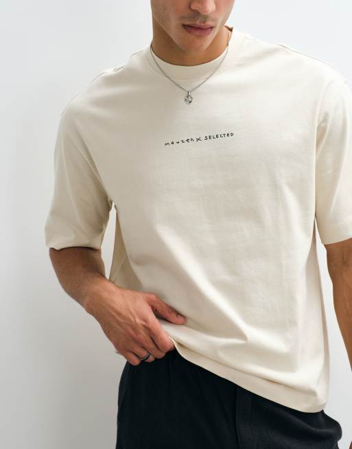 Selected X Mduzeh – Gräddvit, kraftig t-shirt med tryck baktill, 4 av 5