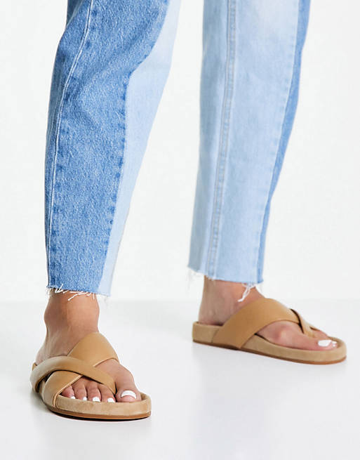 Senso - Dina I - Flade sandaler med krydsremme i karamelfarve