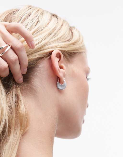 Seol + Gold – Geschwungene Creolen aus Sterlingsilber 