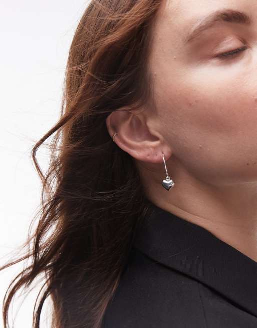 Seol + Gold - Orecchini a cerchio in argento sterling con ciondolo a cuore