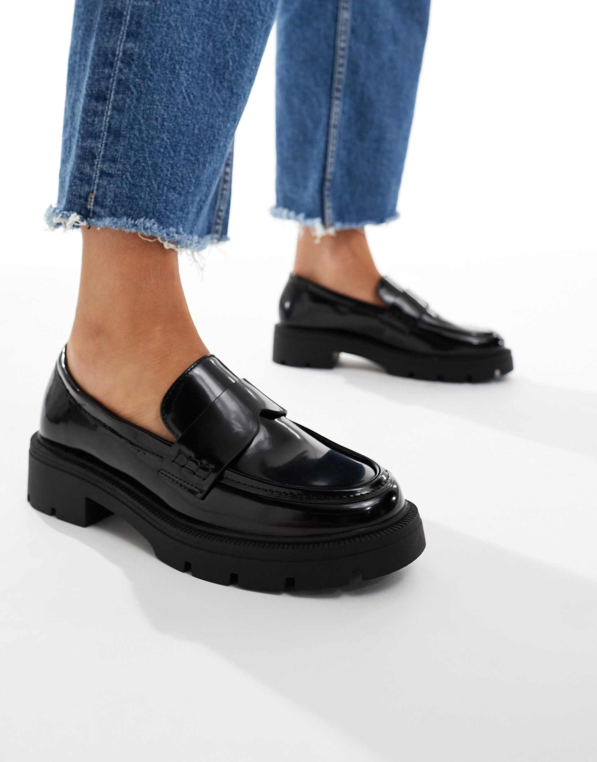 seqwl alfa chunky loafers in black