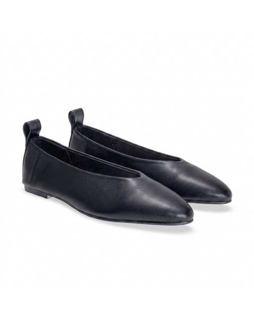 SEQWL Ballet flats pointed toe pumps with pull tab detail in black, 5 of 5
