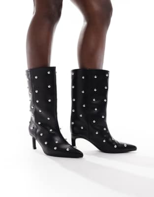 SEQWL - Benz - Nietenbesetzte Stiefel in Schwarz