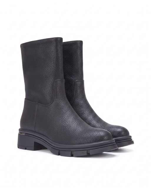 SEQWL Block heel casual ankle boots with zip closure in black, 5 of 5