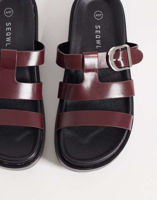 SEQWL - Bordeauxrøde flatform-sandaler med stropper, 2 af 4