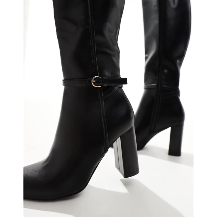 SEQWL Bottes montantes à talon et boucle Noir ASOS