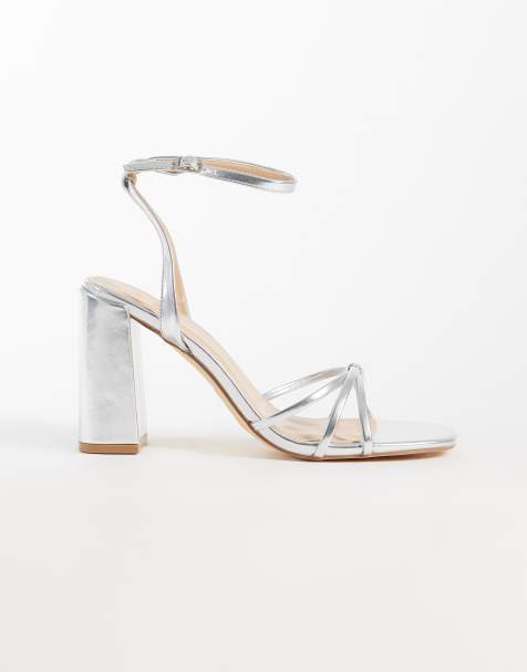 SEQWL bred passform sandal med remmar, blockklack och minimal design i silver - view 1