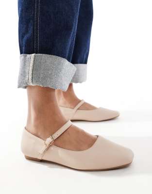 buckle strap ballet flats in beige-Neutral