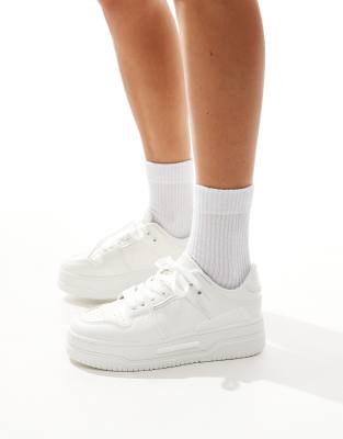 Buzz flatform sneakers in all white