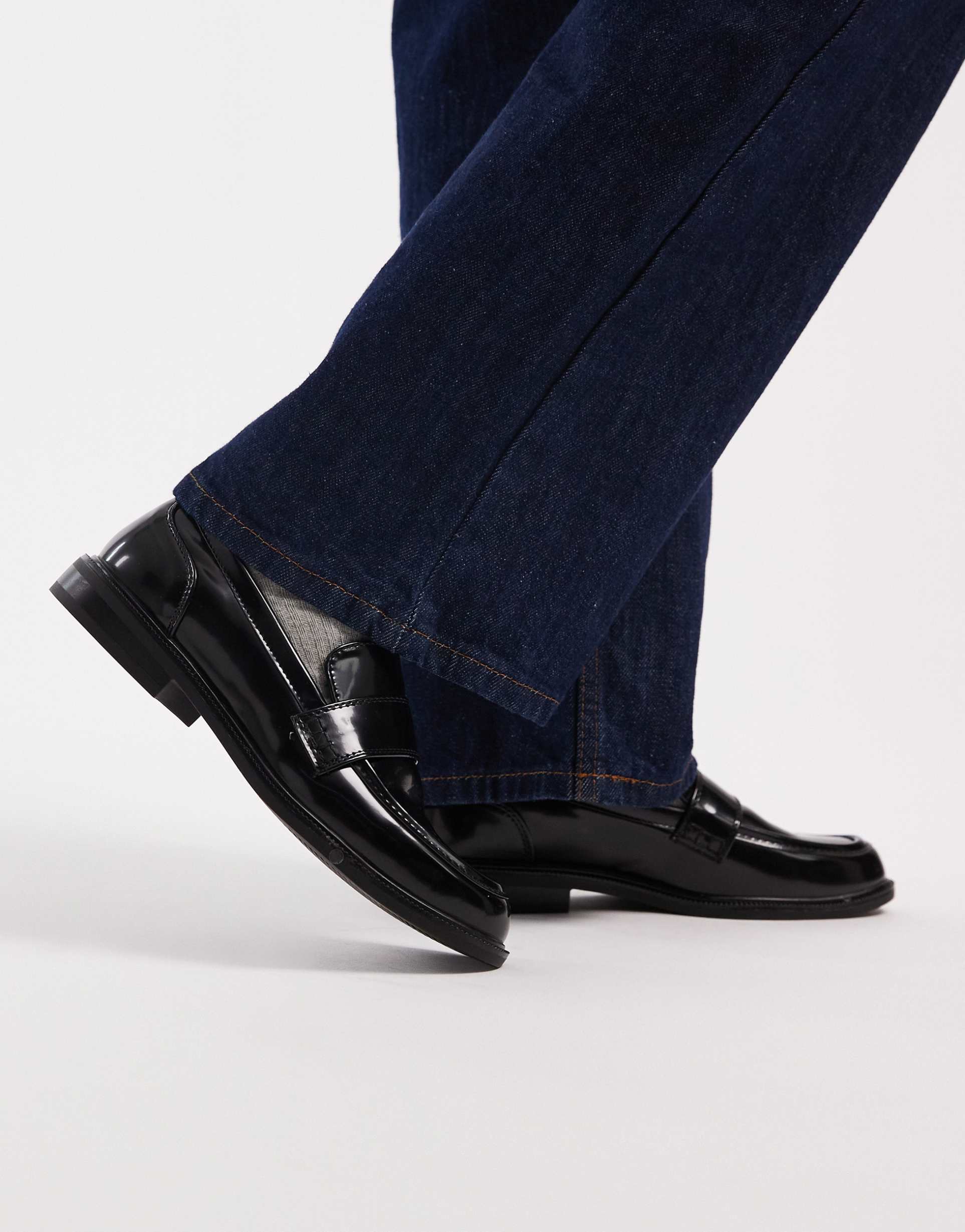 seqwl cadilliac penny loafers in black