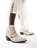 [SEQWL] SEQWL Cattle studded buckle detail western boots in cream-White 37 Cream