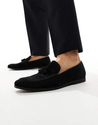 Seqwl Charlie Tassel Loafers In Black